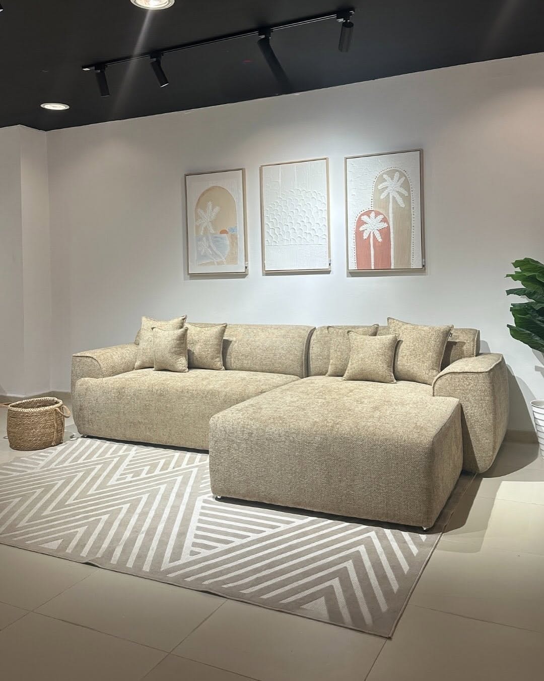 Salon 3 – Image 2